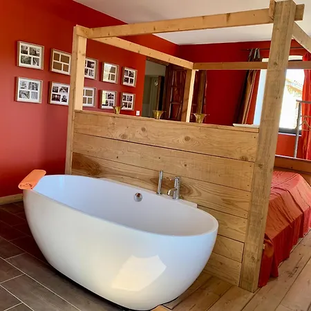 Holiday home Mas Des Terres Rouges