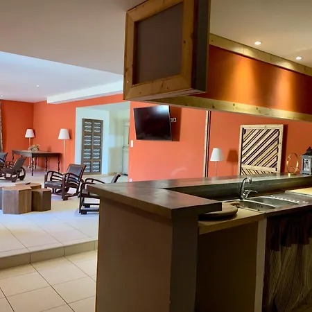 Mas Des Terres Rouges Vezenobres