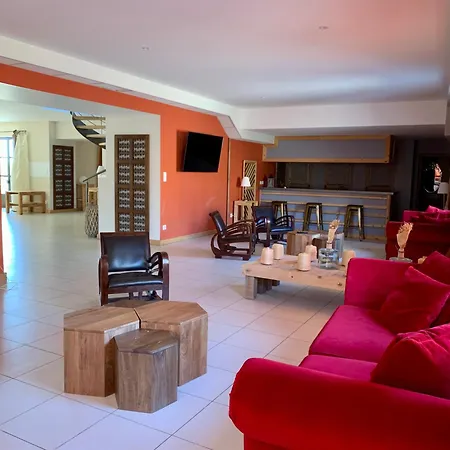 Mas D'exception 700m2 - 16 Pers - 7 & 7 Sdb - Piscine & Hébergement de vacances
